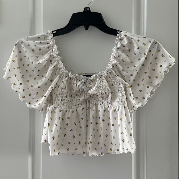 Forever 21 White Floral Smocked Crop Top With Flutter Sleeves S - Picture 1 of 5